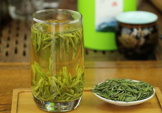 竹叶青茶多少钱（竹叶青茶多少钱一斤）